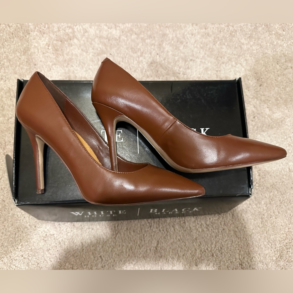 White House Black Market heels. Size 6. Mahogany